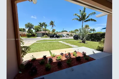 206 SE 3rd Pl, Dania Beach, FL 33004 - Photo 36