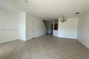 4304 SW 131st Ln, Miramar, FL 33027 - Photo 2