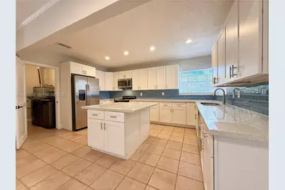 206 SE 3rd Pl, Dania Beach, FL 33004 - Photo 18