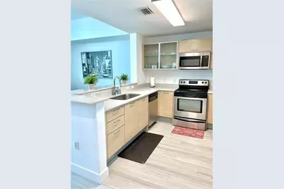 350 NE 24th St #709, Miami, FL 33137 - Photo 2