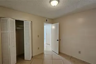 1235 NW 6th St, Miami, FL 33125 - Photo 10