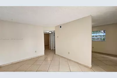 1235 NW 6th St #3, Miami, FL 33125 - Photo 2