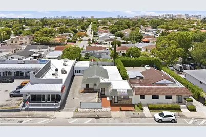 3240 NW 7th St, Miami, FL 33125 - Photo 2