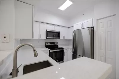 11730 SW 2nd St #12103, Pembroke Pines, FL 33025 - Photo 4