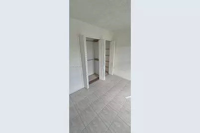 610 E 6th Pl, Hialeah, FL 33010 - Photo 10
