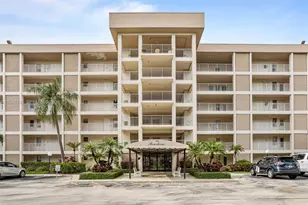 2651 S Course Dr, Pompano Beach, FL 33069 - Photo 28