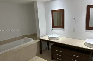 495 Brickell Ave, Miami, FL 33131 - Photo 10
