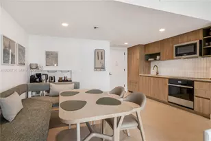 159 NE 6th St, Miami, FL 33132 - Photo 14