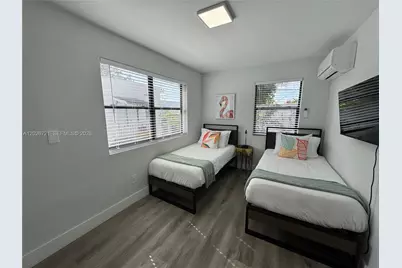 584 NW 30th St #3, Miami, FL 33127 - Photo 4