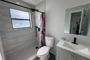 584 NW 30th St, Miami, FL 33127 - Photo 6