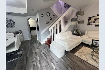 943 SW 143rd Ter #2109, Pembroke Pines, FL 33027 - Photo 6