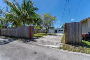 266 SW 6th St, Dania Beach, FL 33004 - Photo 34