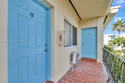 1135 Euclid Ave #202, Miami Beach, FL 33139 - Photo 2