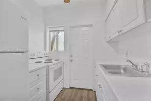 1135 Euclid Ave, Miami Beach, FL 33139 - Photo 12