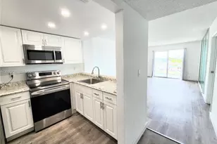 16465 NE 22nd Ave, North Miami Beach, FL 33160 - Photo 2