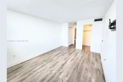 16465 NE 22nd Ave #610, North Miami Beach, FL 33160 - Photo 10