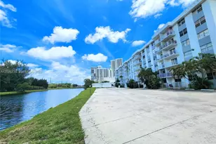 16465 NE 22nd Ave, North Miami Beach, FL 33160 - Photo 22