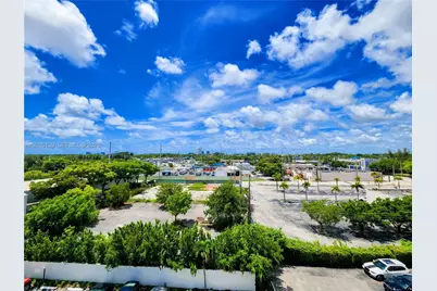 16465 NE 22nd Ave #610, North Miami Beach, FL 33160 - Photo 18