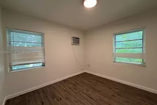535 SW 7th St, Miami, FL 33130 - Photo 6