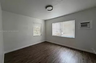 535 SW 7th St, Miami, FL 33130 - Photo 4