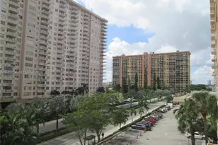 251 174th St, Sunny Isles Beach, FL 33160 - Photo 4