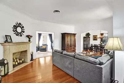 286 NE 107th St, Miami Shores, FL 33161 - Photo 2