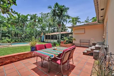 286 NE 107th St, Miami Shores, FL 33161 - Photo 18