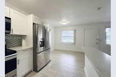 850 SW 133rd Ter #105B, Pembroke Pines, FL 33027 - Photo 2