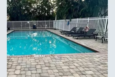 4812 Washington St #7, Hollywood, FL 33021 - Photo 16