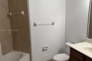 8960 NW 97th Ave, Doral, FL 33178 - Photo 6