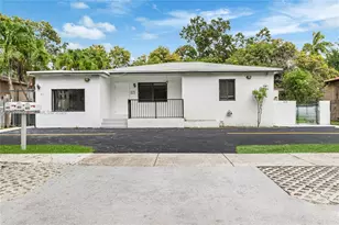 821 NW 36th Ave, Miami, FL 33125 - Photo 6