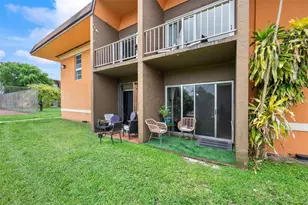 9445 SW 76th St, Miami, FL 33173 - Photo 8