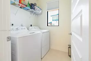 4718 NW 83rd Pkwy, Doral, FL 33166 - Photo 28