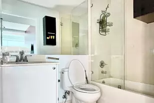 60 SW 13th St, Miami, FL 33130 - Photo 20