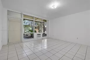 1850 Meridian Ave, Miami Beach, FL 33139 - Photo 2