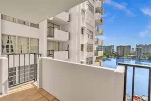2750 NE 183rd St, Aventura, FL 33160 - Photo 30