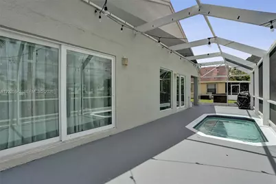 10639 Lago Welleby Dr, Sunrise, FL 33351 - Photo 42