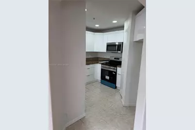 10902 NW 83rd St #111, Doral, FL 33178 - Photo 2
