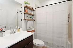 1036 SE 24th Ave, Homestead, FL 33035 - Photo 10