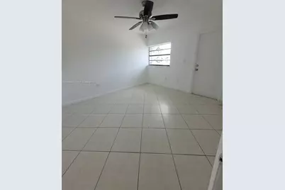 2438 SW 109th Ct, Miami, FL 33165 - Photo 10