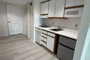 5741 SW 72nd St, South Miami, FL 33143 - Photo 6