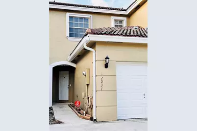 12037 SW 5th Ct, Pembroke Pines, FL 33025 - Photo 2