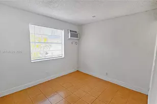 4081 N Dixie Hwy, Oakland Park, FL 33334 - Photo 8