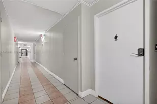 7135 Collins Ave, Miami Beach, FL 33141 - Photo 4