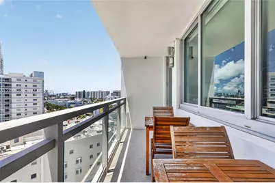7135 Collins Ave #1124, Miami Beach, FL 33141 - Photo 32