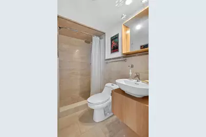 7135 Collins Ave #1124, Miami Beach, FL 33141 - Photo 20