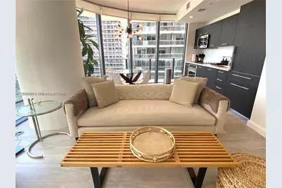 55 SW 9th St #3001, Miami, FL 33130 - Photo 2