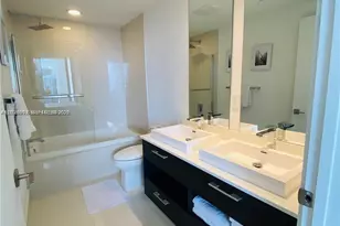 55 SW 9th St, Miami, FL 33130 - Photo 18