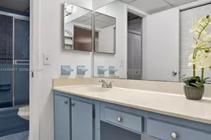 7807 Golf Cir Dr, Margate, FL 33063 - Photo 14