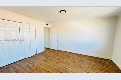 11195 SW 1st St #319, Sweetwater, FL 33174 - Photo 6